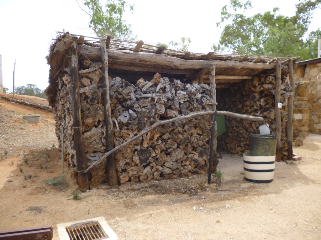 Stump Barn - The Village Historic Loxton