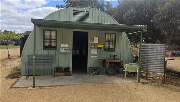 Nissen Hut - The Village Loxton